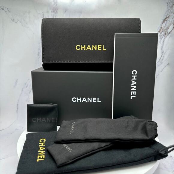 New CHANEL Sunglasses - Picture 6 of 16